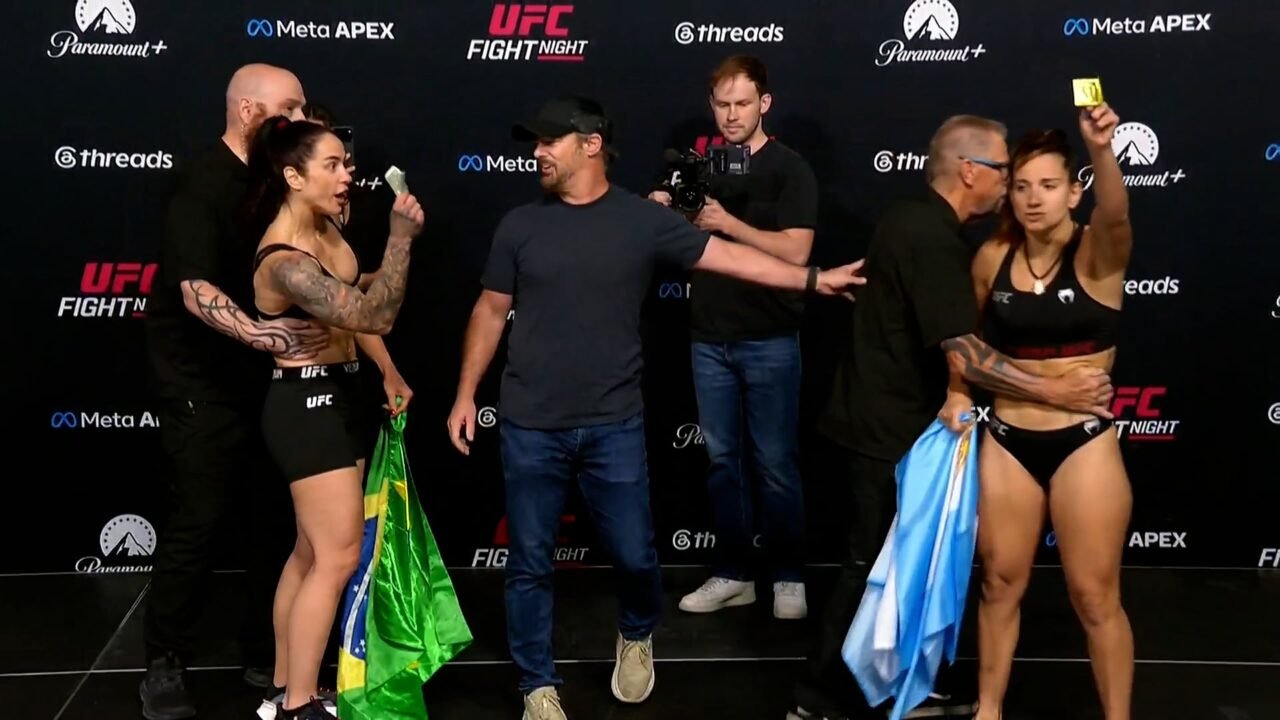 Polémica provocación de la brasileña Dumont a la argentina Ailín Pérez antes de la pelea estelar por UFC: le tiró preservativos y dólares