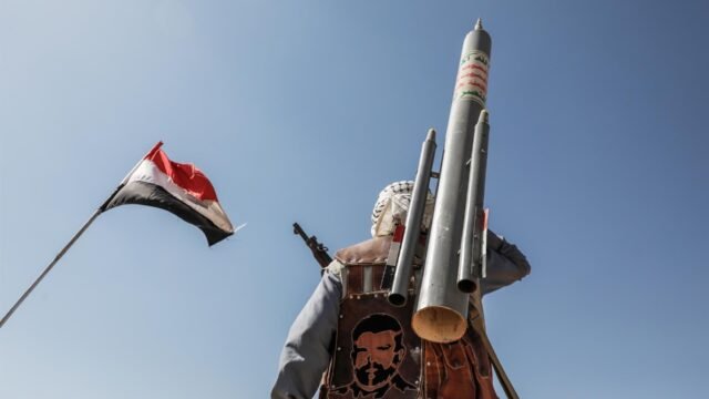 Los rebeldes hutíes amenazaron con atacar intereses de Estados Unidos si Washington se suma a la coalición de Arabia Saudita