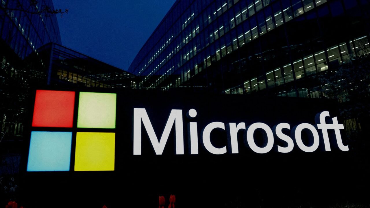Microsoft desmanteló EvilTokens, la red de fraude con IA que vulneró 12.000 cuentas corporativas