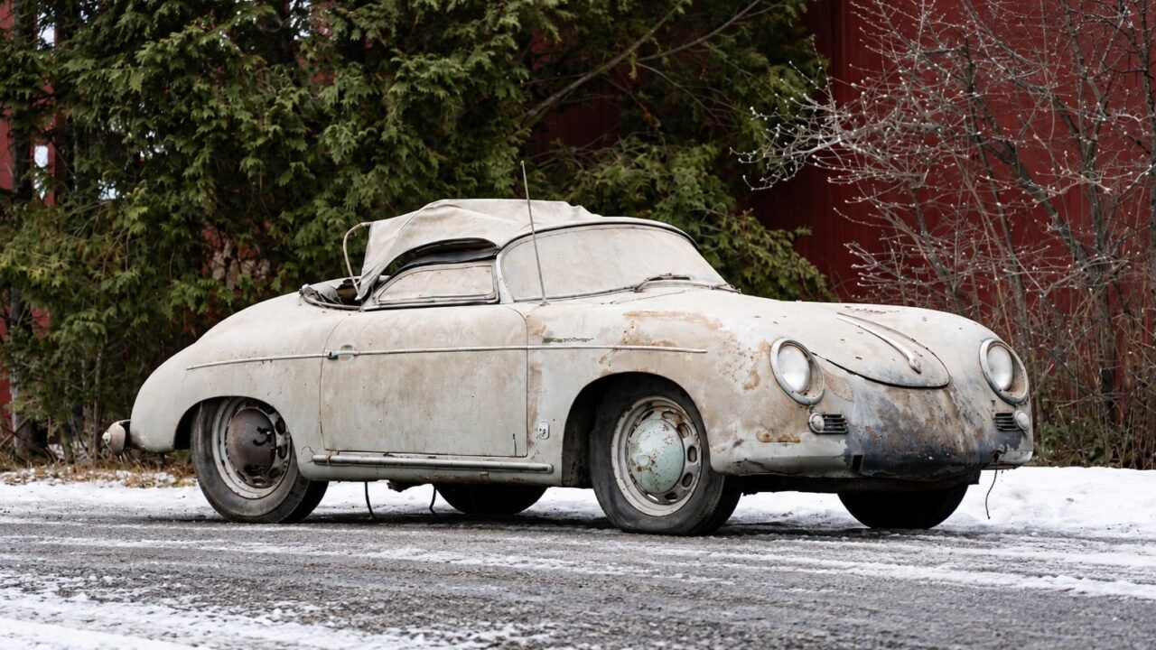 Se fabricó en 1955 y estuvo abandonado por 50 años: la historia del Porsche que se vendió por una suma millonaria