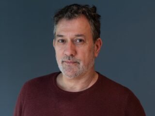 Alejo García Pintos: es parte de un suceso, dirige un teatro con “presencias” inquietantes y recibió amenazas por su rol más recordado