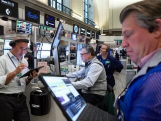 Semana financiera: un difícil contexto externo y las dudas locales golpearon a las acciones y bonos argentinos