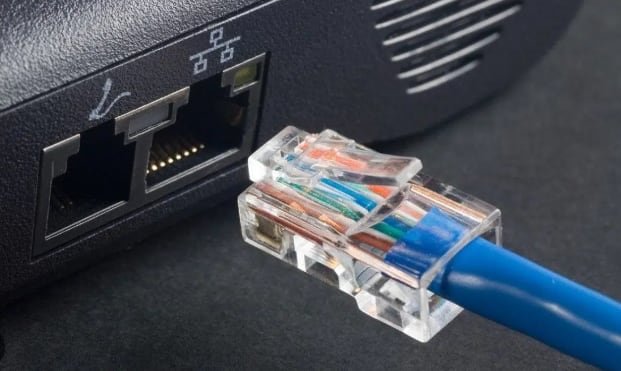 Qué conexión elegir para jugar, trabajar o ver contenido: cable o Wi‑Fi