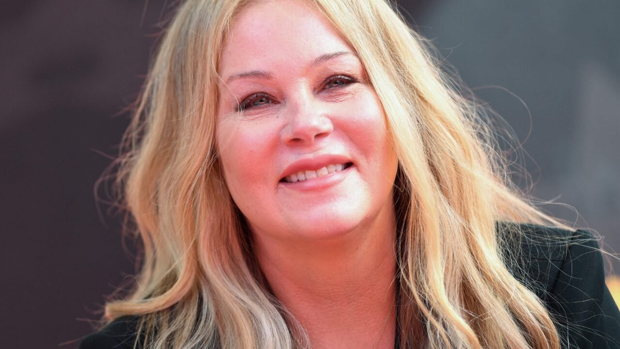 Tras permanecer varios meses internada, Christina Applegate reapareció en las redes:  “Mucho amor”