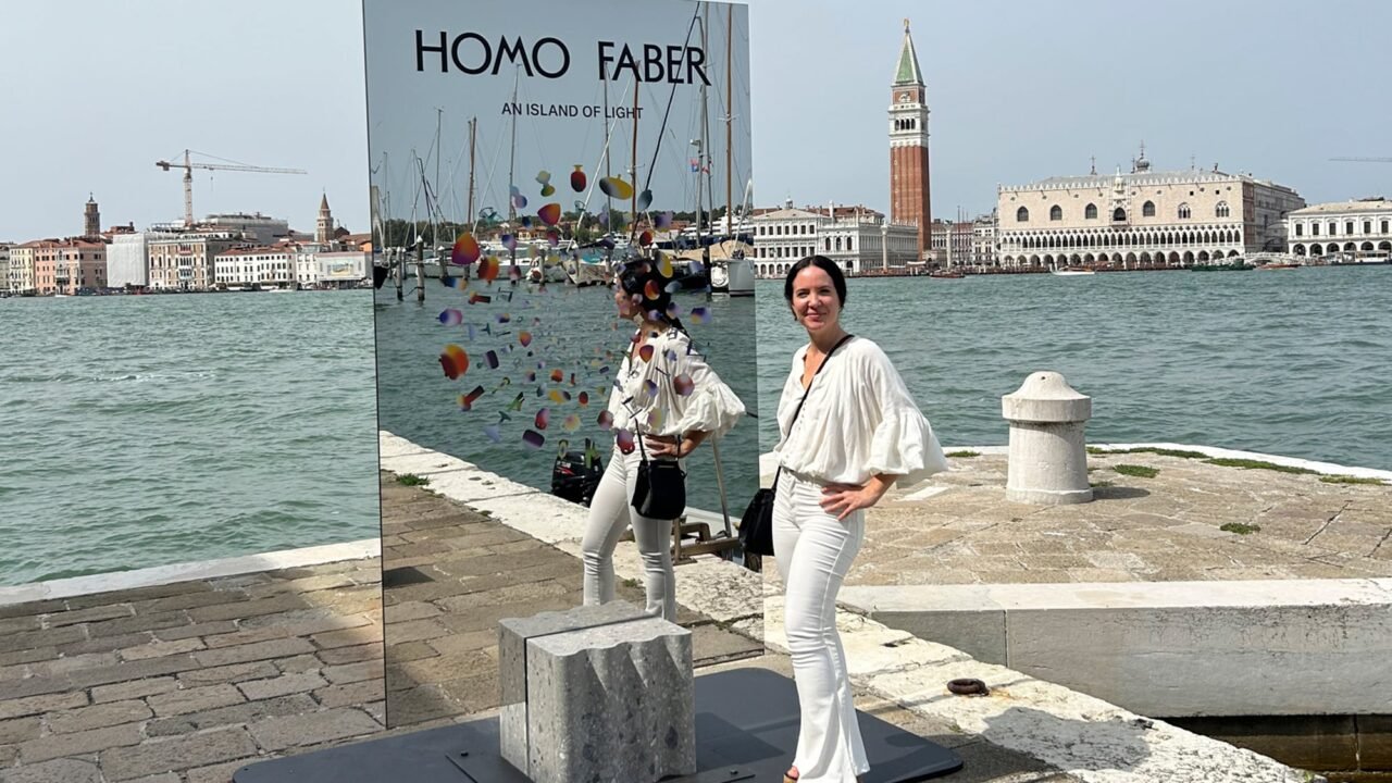 De Areco a Venecia: Josefina Stagnaro, la argentina que presenta sus aves de papel en la Bienal Homo Faber