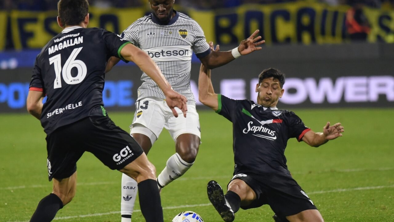Vélez apeló el fallo del Tribunal de Disciplina y pidió que no se juegue Boca-Racing el domingo