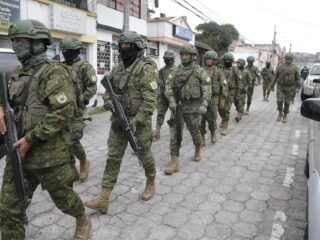 El Ejército de Ecuador abre una nueva convocatoria para incorporar profesionales a sus filas
