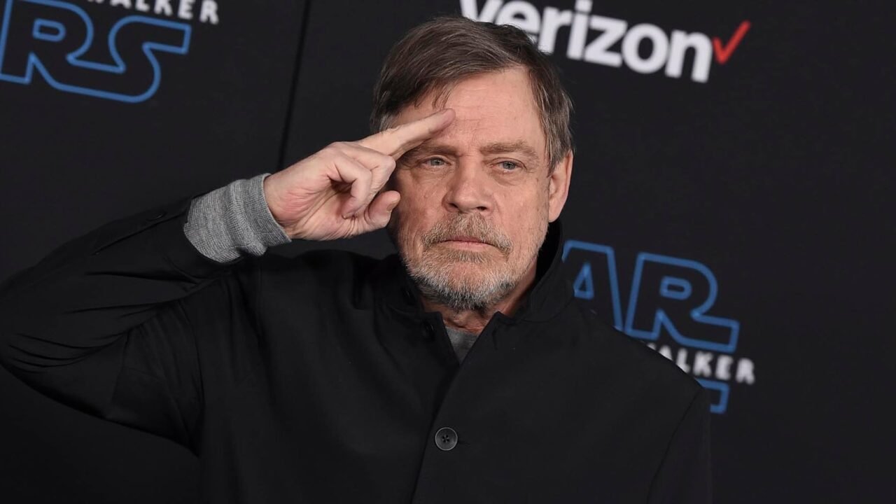 Se convirtió en Jedi y Hollywood lo encasilló, pero logró convertirse en el “maestro” que nadie esperaba: la historia de Mark Hamill