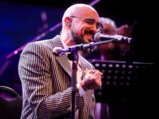 Qué sintió Abel Pintos cuando le propusieron cantar para el Papa y qué está esperando