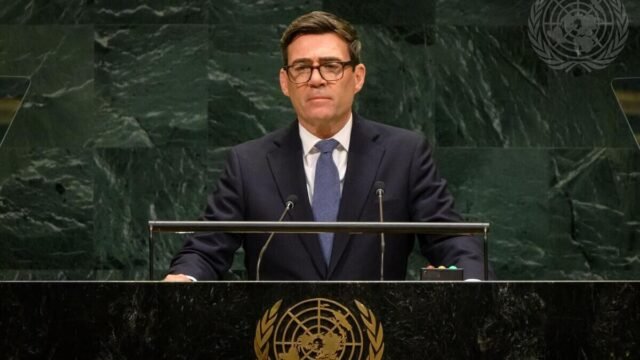 El primer ministro británico aseguró que se “mantendrán firmes” sobre Malvinas y Pablo Quirno le respondió
