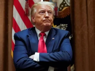 La Justicia de Estados Unidos ordenó a Donald Trump que reestablezca el acceso a la Casa Blanca a CNN, MS Now y Politico