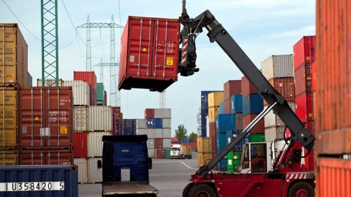 El récord de exportaciones consolidó un superávit de u$s2.214 millones en la balanza de pagos