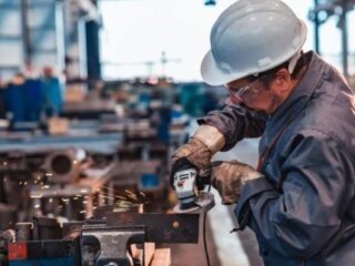 La actividad económica cayó 1,4% interanual en julio 2026