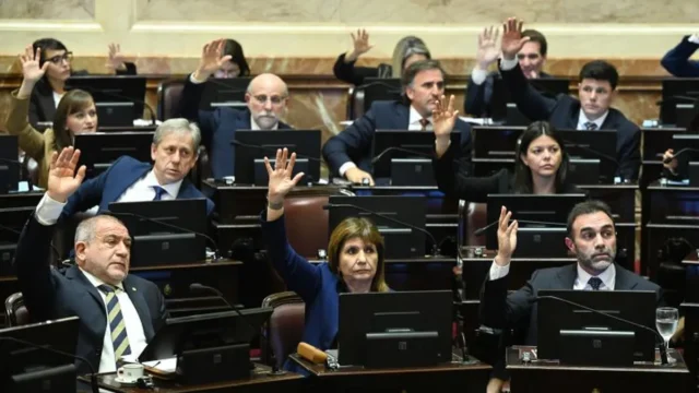 El Senado aprobó la reforma de la carta orgánica del Banco Central y vuelve a Diputados