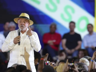 El PT de Lula pidió investigar una posible financiación extranjera a Flávio Bolsonaro