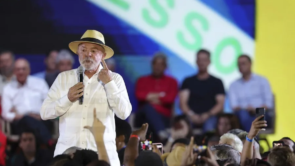 El PT de Lula pidió investigar una posible financiación extranjera a Flávio Bolsonaro