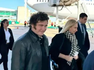 Javier Milei llega a París con 13 gobernadores y empresarios para buscar inversiones en la Argentina Week