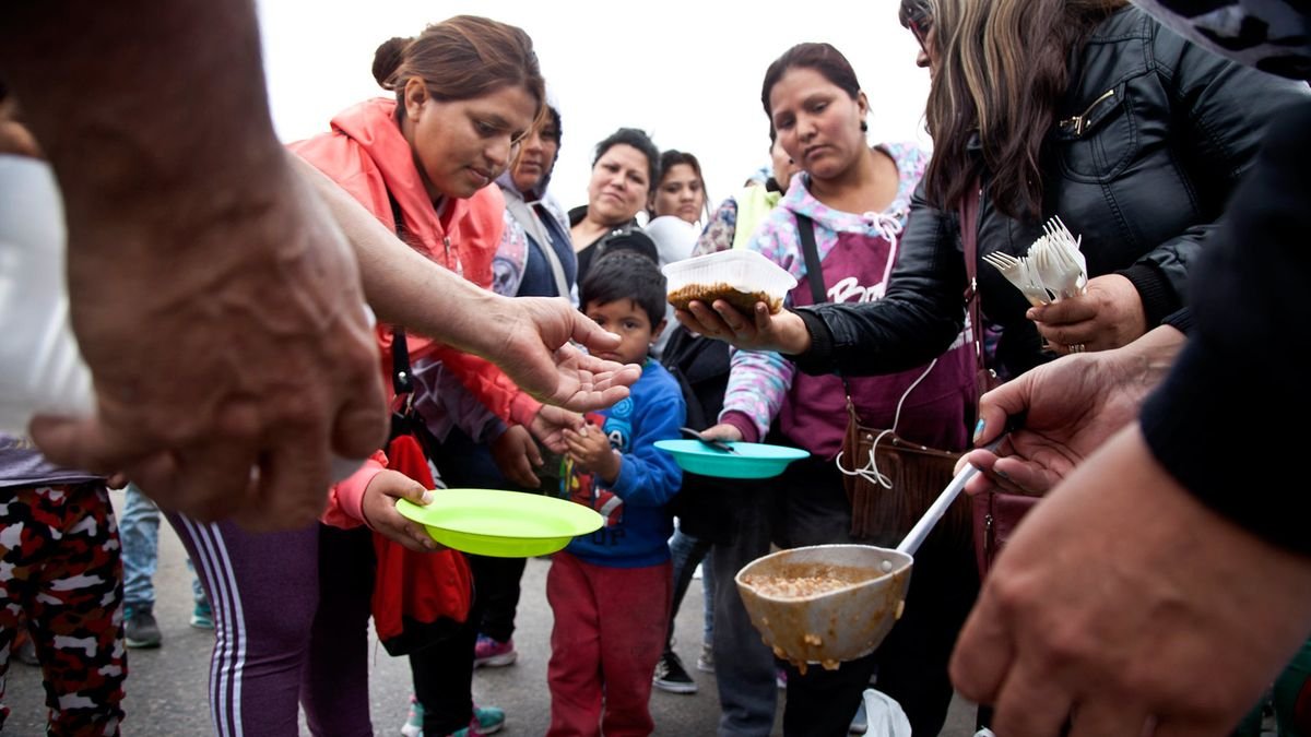 La pobreza subió a 32,3% en el primer semestre de 2026 y rompió la caída de los últimos dos años