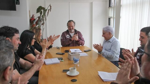 Santa Cruz garantiza cobertura de salud a los apuntadores portuarios tras más de 20 años de reclamos