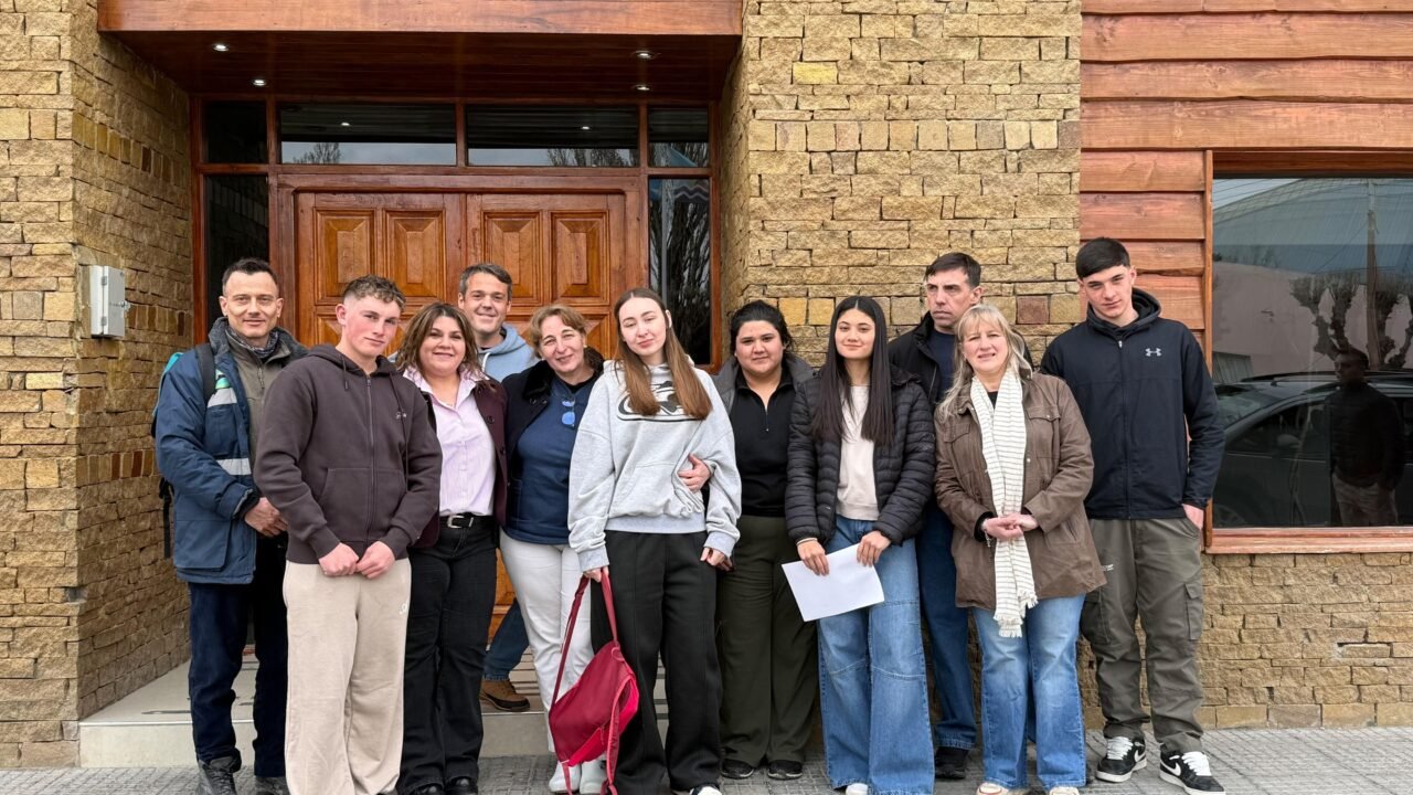 Estudiantes de Gobernador Gregores representarán a la provincia en las VII Ovinpiadas Argentinas en Catamarca