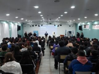 La EPJA Secundaria Nº 17 se sumó al proyecto “Aprender a Emprender”