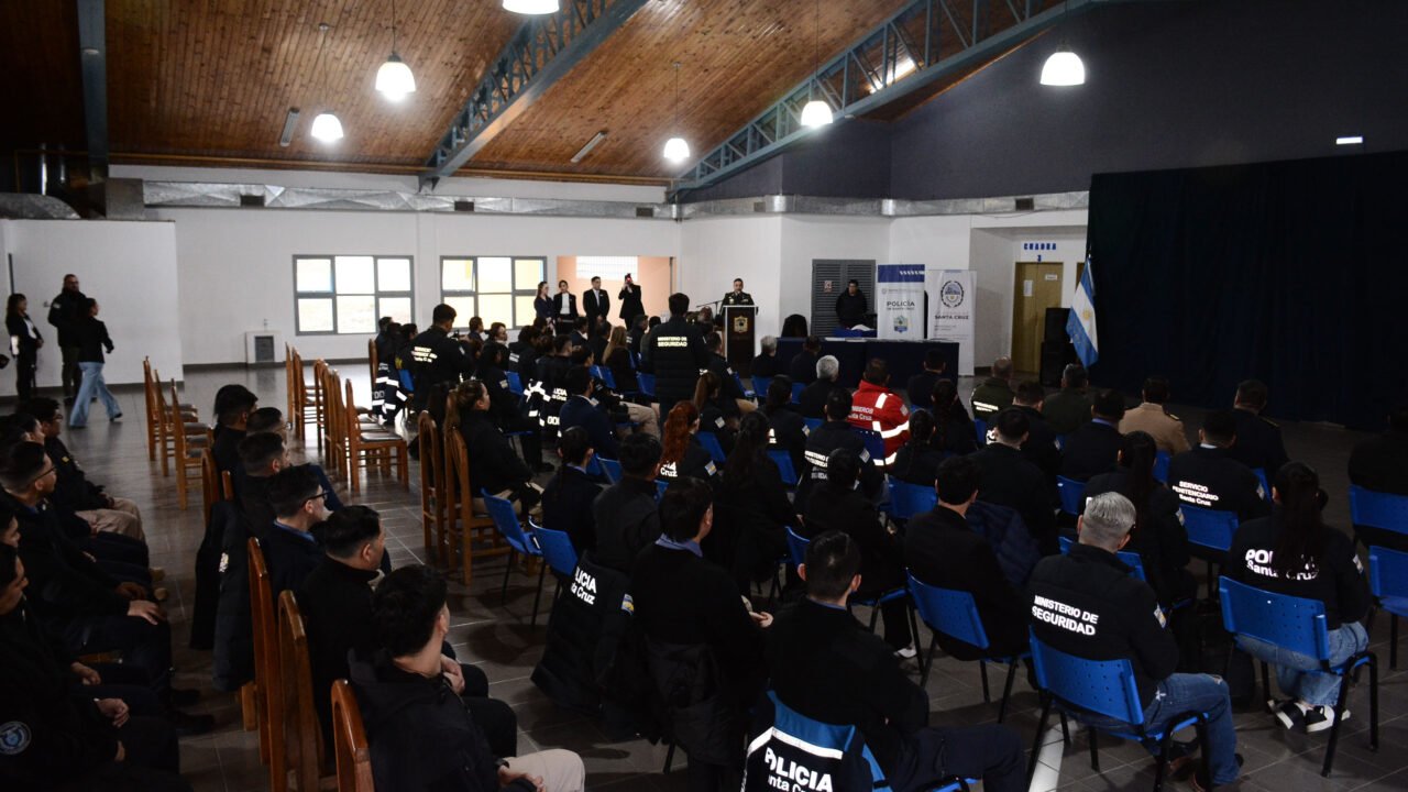 Santa Cruz fortalece sus fuerzas policiales contra el lavado de activos con capacitación internacional