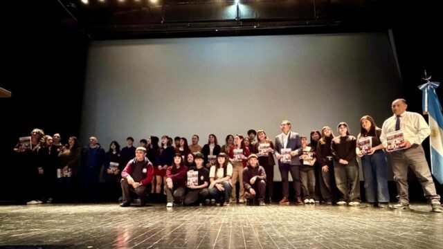 Caleta Olivia: estudiantes participaron de la Primera Jornada para la Construcción de una Convivencia Democrática