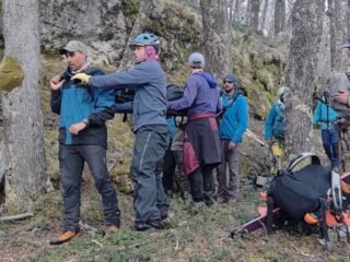 Operativo de rescate en Cerro Crestón tras avalancha que provocó la muerte de una turista