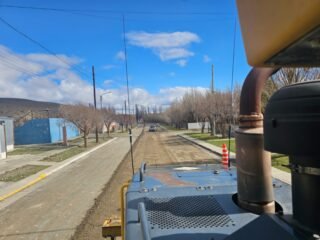 Las Delegaciones Viales de San Julián y Tres Lagos trabajan para mejorar la transitabilidad y la seguridad vial