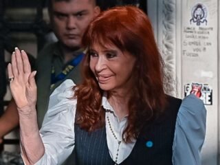 Comenzó el juicio oral contra Cristina Kirchner por la causa Hotesur y Los Sauces
