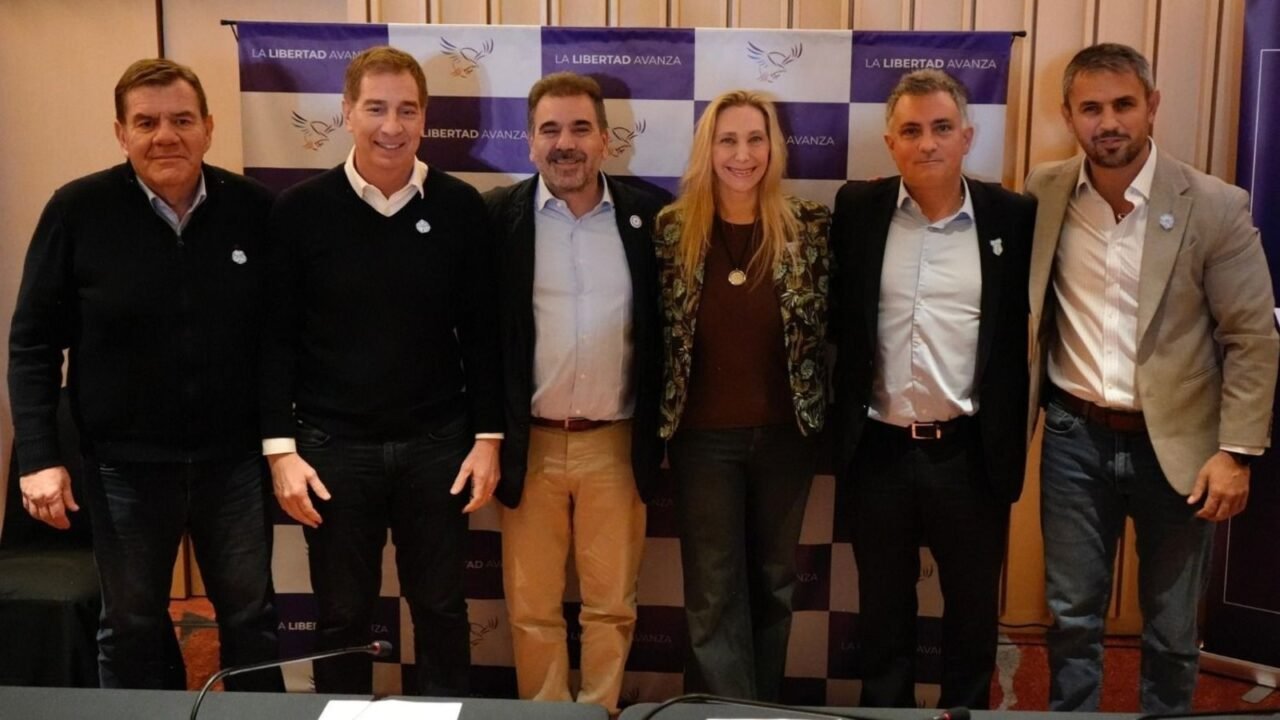 Estructura propia y poder de daño: las carta del PRO para negociar la provincia con LLA