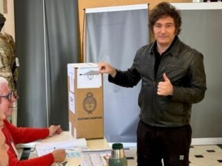Milei patea la suspensión de las PASO para diciembre y puja con los gobernadores por una nueva Corte Suprema