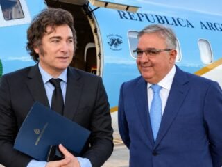 Mientras Raúl Jalil recibe a Milei en Catamarca, Caputo autorizó un RIGI por US$ 6400 millones para el proyecto minero MARA