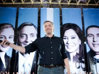 En el homenaje a Néstor, Máximo llamó a «hacer presidenta» a Cristina