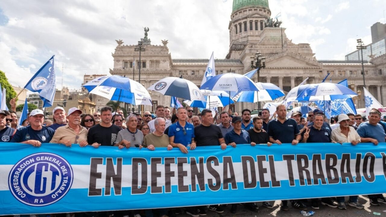 La CGT prepara un «miniparo» para antes de fin de año