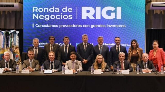 Los gobernadores dialoguistas volvieron a alinearse detrás de Karina, Santilli y Caputo