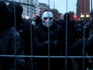 Francia refuerza su seguridad ante otro sábado de protestas de alto riesgo, intensificadas por el “efecto” Halloween
