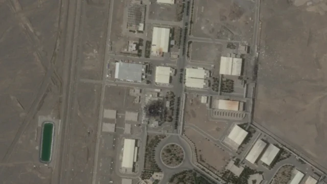 El OIEA no detecta que Irán haya reconstruido sus instalaciones bombardeadas y le pide que colabore