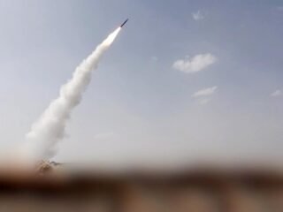 Arabia Saudita acusó a Irán de alentar la escalada de los rebeldes hutíes y respaldar sus ataques