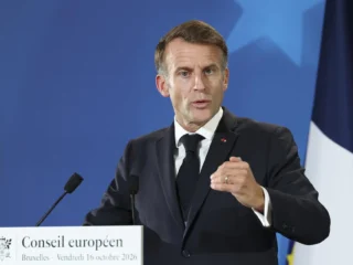 Macron pidió calma ante el riesgo de nuevos disturbios en Francia y descartó por ahora declarar el estado de emergencia