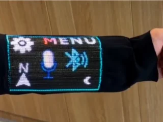 Crean una pantalla táctil integrada en la ropa: puede reproducir videos y resistir hasta 50 lavados