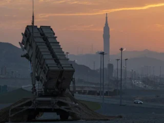 Arabia Saudita derribó un dron sobre Riad luego de que los hutíes intensificaron su ofensiva contra el reino