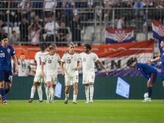 España remontó ante Croacia y cerró con una victoria una jornada cargada de goles en la Nations League