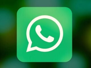 WhatsApp recupera el desenfoque gradual en los chats de iPhone