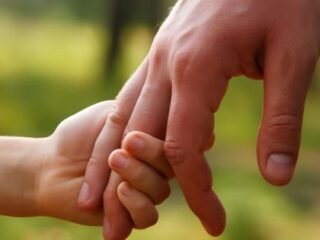 Tiene 4 años, una sonrisa enorme y un deseo: encontrar una familia