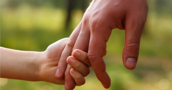 Tiene 4 años, una sonrisa enorme y un deseo: encontrar una familia