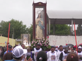 La Silleta recibió a cientos de familias en una jornada dedicada a la Virgen María