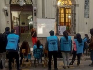 Docentes y nodocentes van al paro y se complica el fin de año lectivo en Jujuy