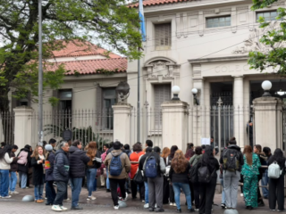 Más de 500 postulantes para solo 170 lugares en el Colegio Nacional N° 1