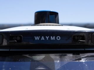 Waymo cerró un préstamo de USD 5.000 millones para expandir su servicio de robotaxis